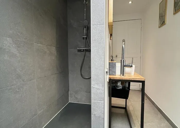 アパート Jungle - Les Petits Plaisirs アンジェ